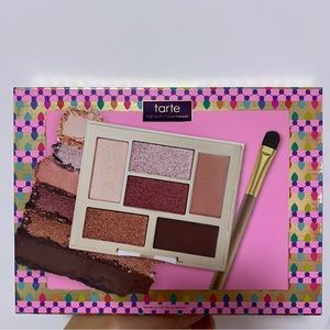 *NEW TARTE Turn Up the Glam Eyeshadow and Brush Set